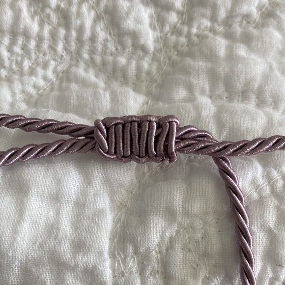 Adjustable, new with tags, statement necklace - Picture 4 of 6